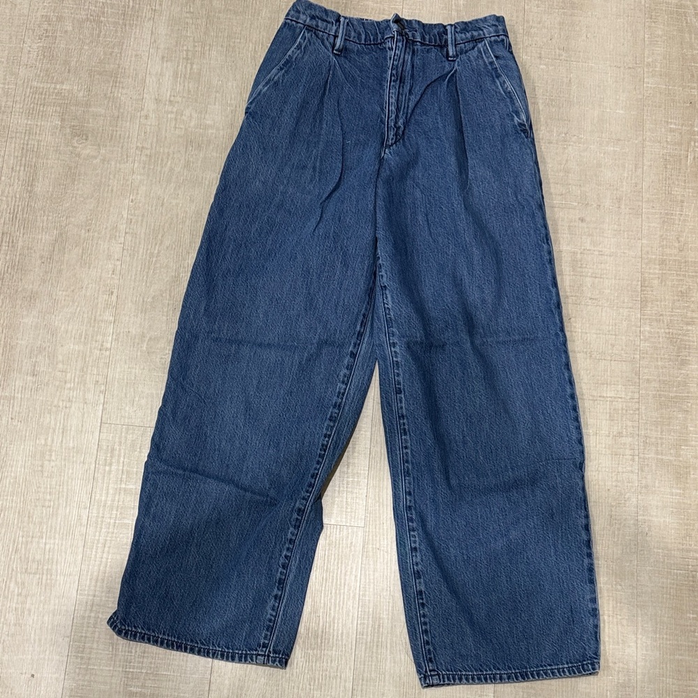Uniqlo Women’s Wide Leg Denim Jeans/ Elastic Waist/Dark Wash